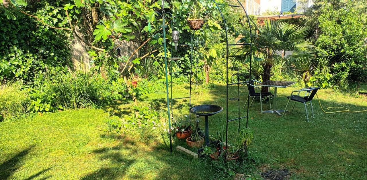 Gite Du Jardin Secret サン・ヴァルリー・シュル・ソンム エクステリア 写真